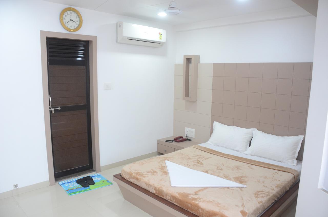 Hotel Ideal فَدودارا المظهر الخارجي الصورة