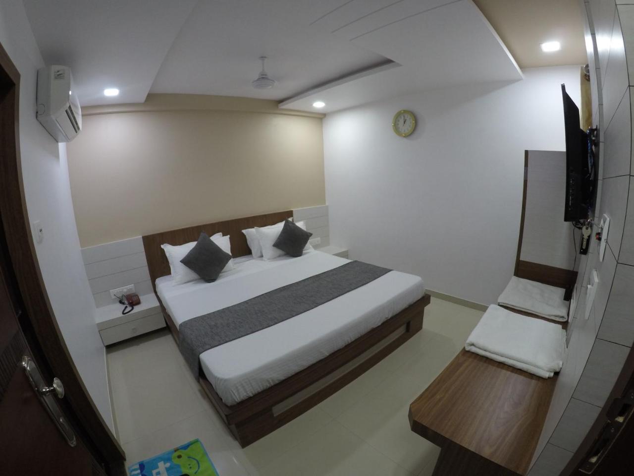 Hotel Ideal فَدودارا المظهر الخارجي الصورة